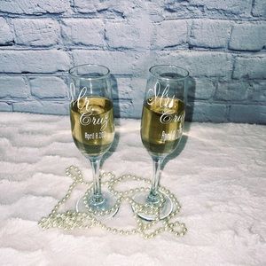 Customizable wedding champagne glasses.